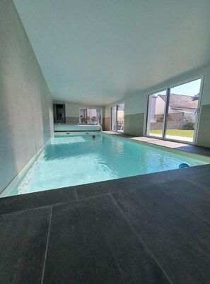 Piscine couverte, piscine chauffée