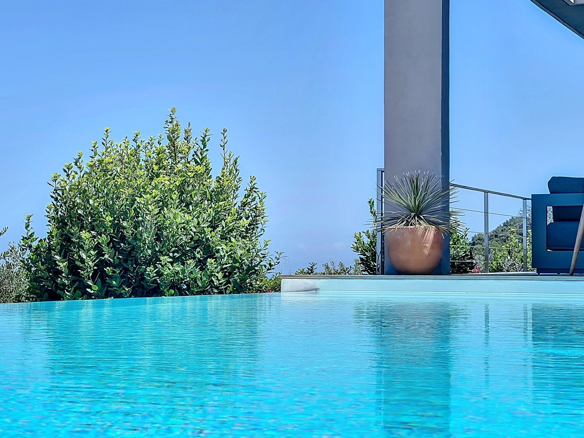 حمام سباحة