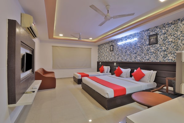 Family Room | Free WiFi, bed sheets