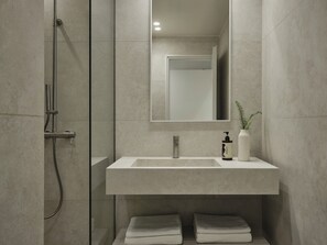 Basement Level Double Room with Window | Bathroom | Shower, free toiletries, hair dryer, slippers - Doryssa Method Hotel (Samos)