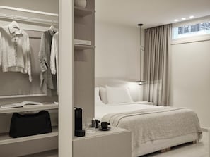 Basement Level Junior Suite with Window - Doryssa Method Hotel (Samos)