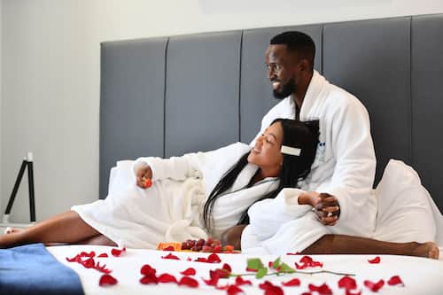 Soins du corps, aromathérapie, massage aux pierres chaudes