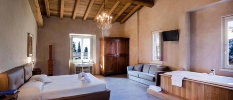 Memory foam beds, free WiFi