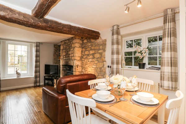 Cottage | Interior