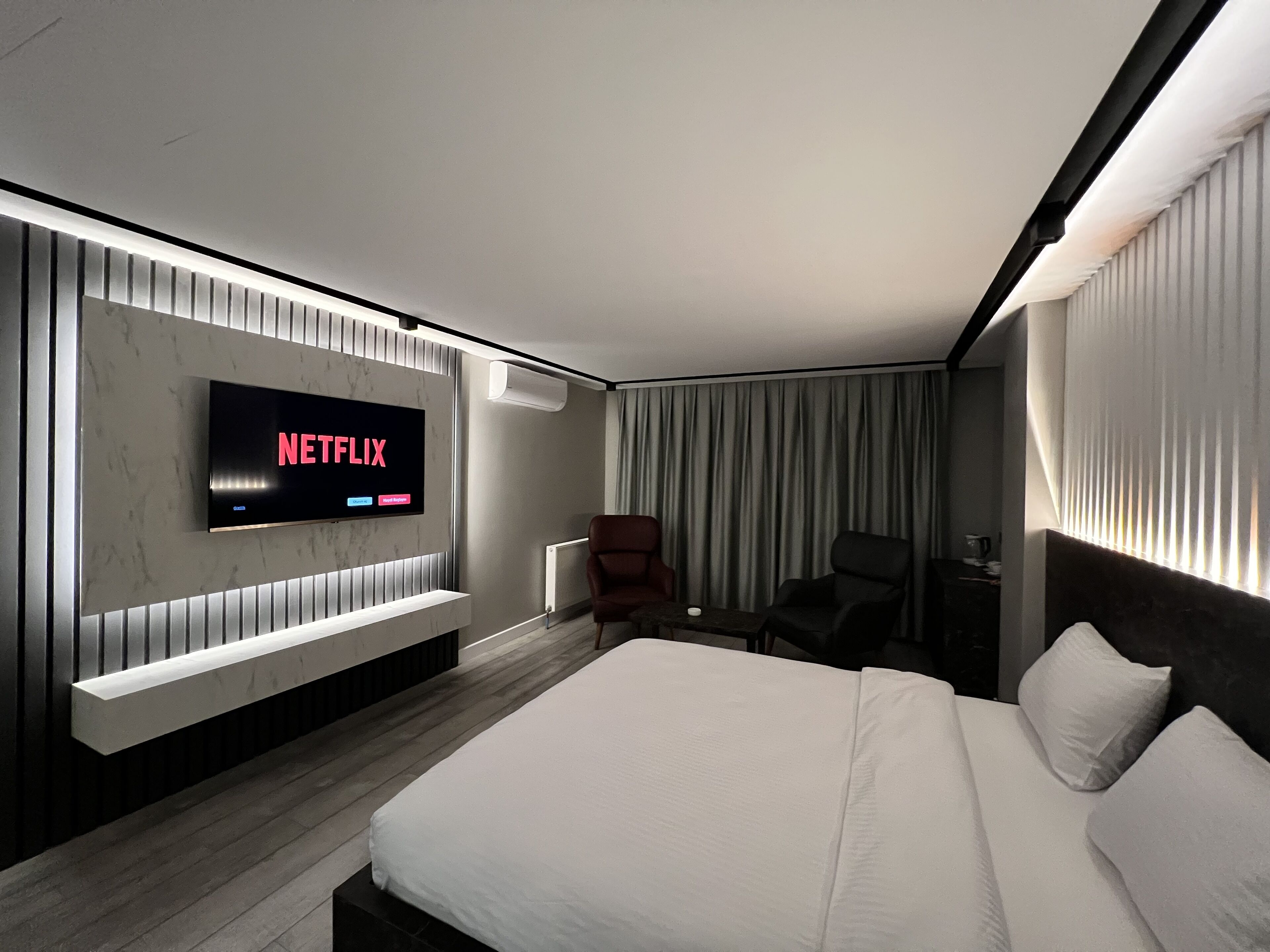 Literie de qualité supérieure, décoration personnalisée