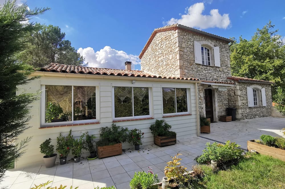 Domaine des 3 Cyprès Chez Nath & Pat