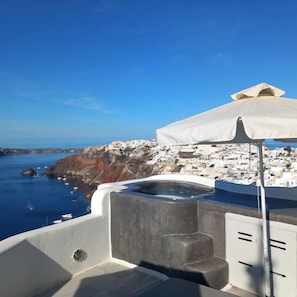 Suite Caldera View Private Jetted Tub | Tina de hidromasaje