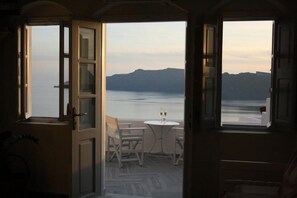 View from room - Captain John Traditional Houses - Adults Only (Santorini)