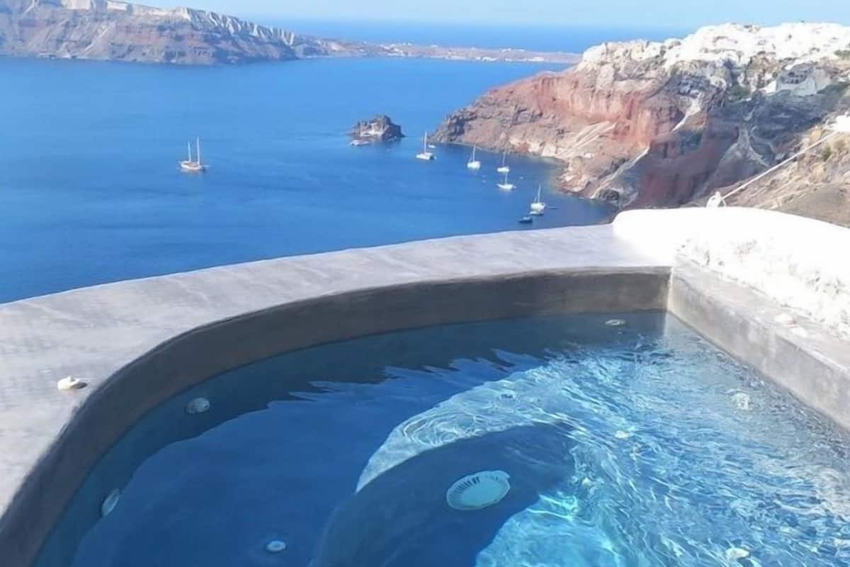 Studio Caldera View Share Jetted Tub | Baignoire à jets