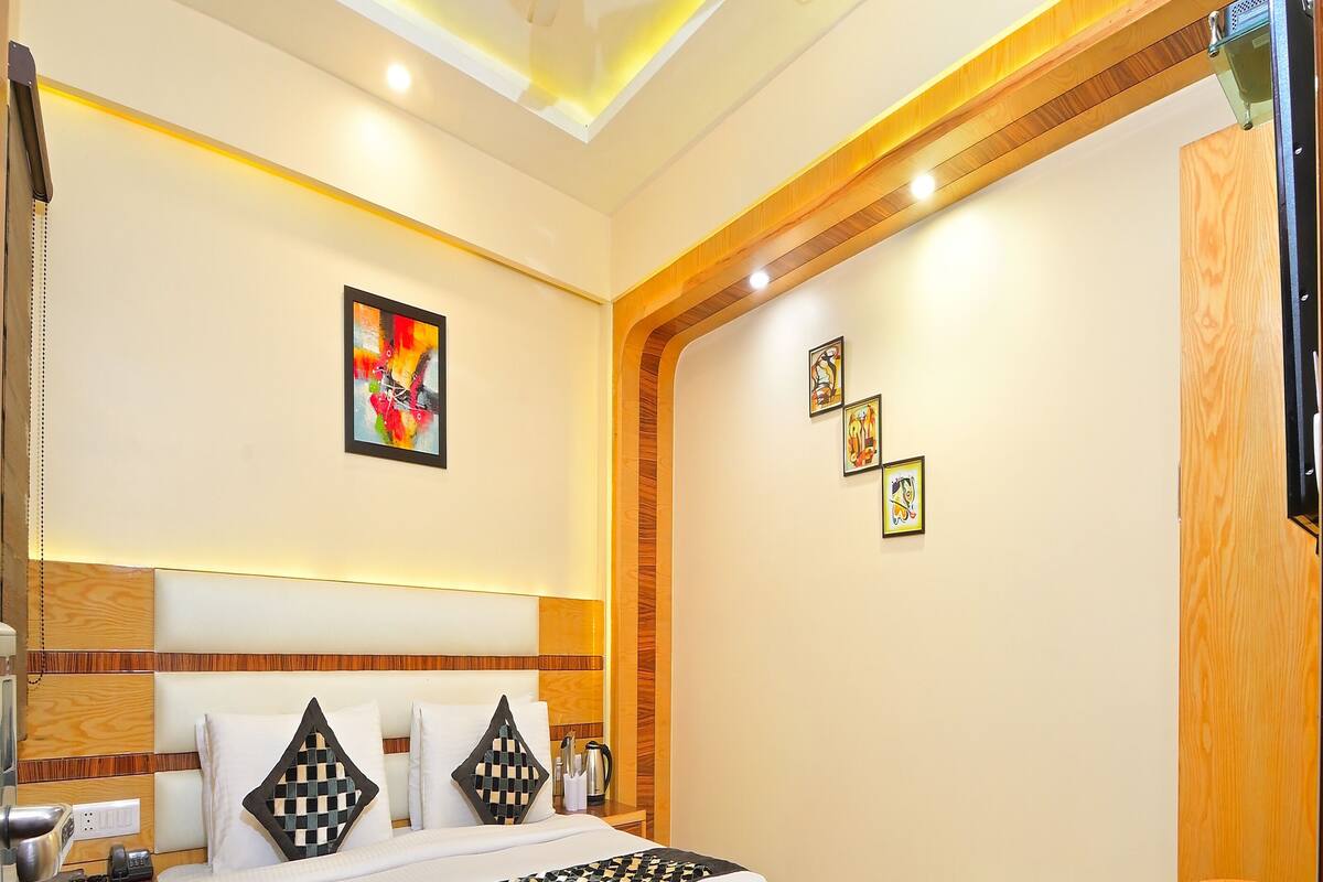 Room with Dining Area | 방음 설비, 무료 WiFi, 침대 시트