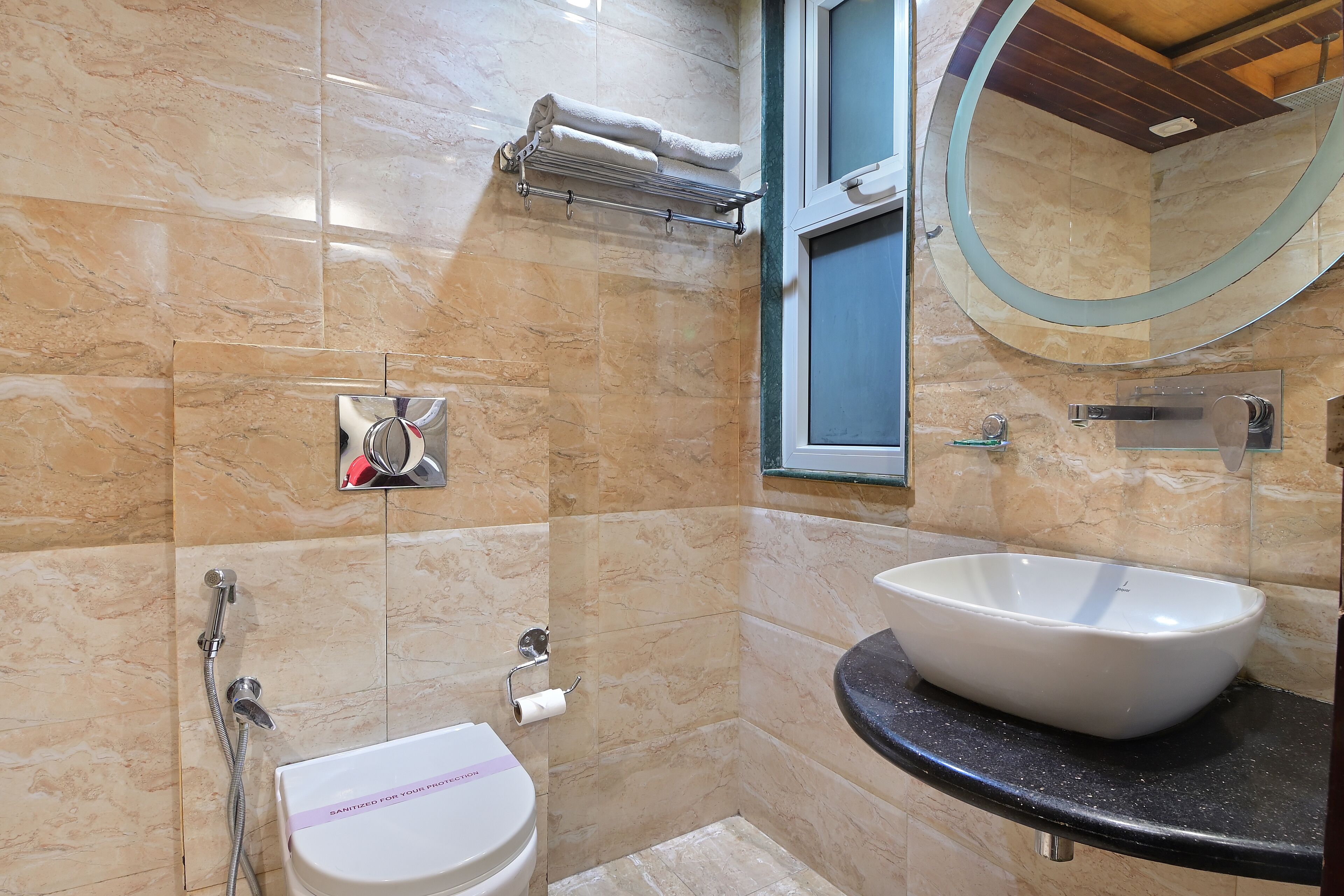 Foto - Hotel Hari Piorko Grand - 2 Min from New Delhi Railway Station