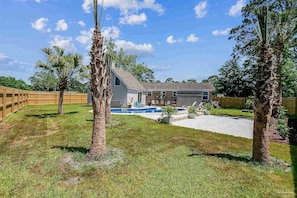 A heated pool - Very Private Home w/ HEATED Pool, Palm Trees and Big Fenced Yard. (Pensacola)