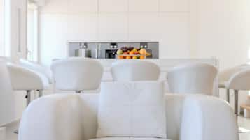 Penthouse Panoramique | Restauration