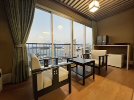 家庭房, 无烟房, 花园景观 | 免费 WiFi、床单