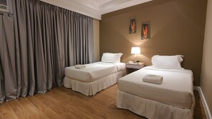 Twin Room | Desk, blackout drapes, iron/ironing board, free WiFi - Villa Verde Guest House (General Santos)