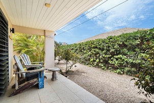 Signature Condo, 1 Bedroom, Pool View | Garden view