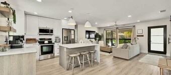 Coco Loco Oasis w/Saline Pool Near Deerfield Beach