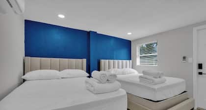 La Pergola Villa | 7 BR | Pool+Hot Tub | Location