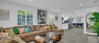 La Pergola Villa | 7 BR | Pool+Hot Tub | Location