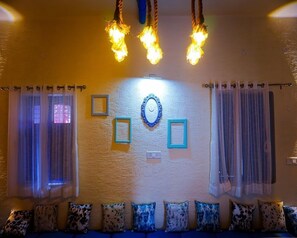 Living area - Mykonos Villa (Varanasi)