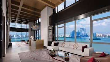 In-room safe, individually decorated, desk, laptop workspace