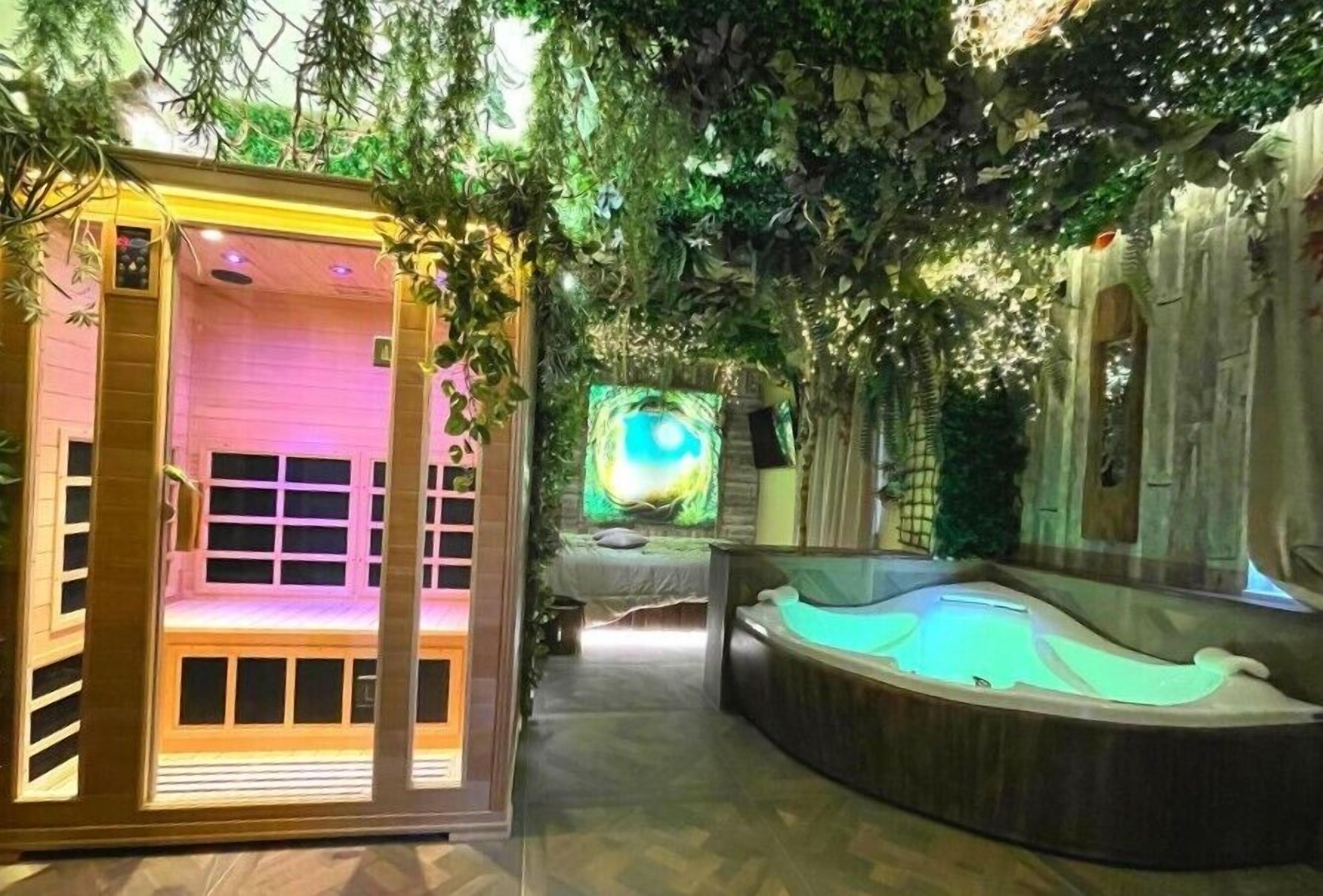 Premium Room, Sauna | Premium bedding, down comforters, memory foam beds, minibar