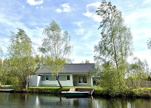Exterior - FerienhausOase Casa Cavallo am See-Sauna, families/couples/seniors in nature (Twist)