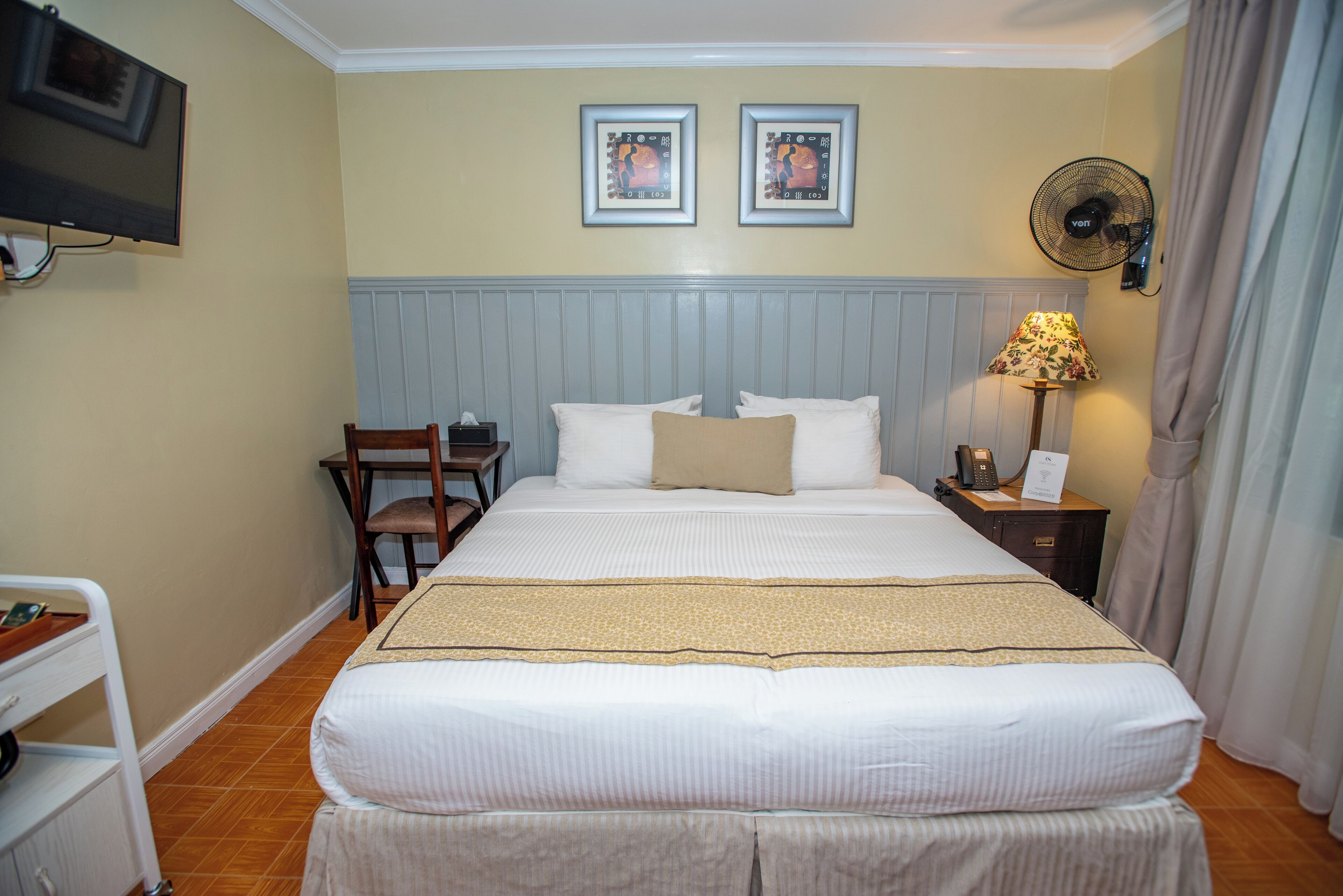 Egyptian cotton sheets, premium bedding, pillow-top beds, in-room safe