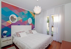 1 bedroom, desk, iron/ironing board, free WiFi