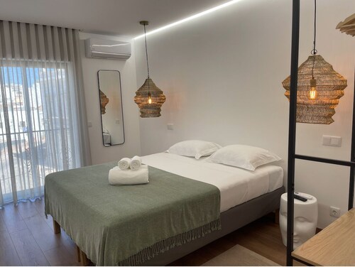 Pontinha Exclusive House