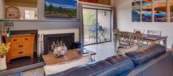 Our Blue Lake: 3  BR, 2  BA Townhouse in Carnelian Bay, Sleeps 10