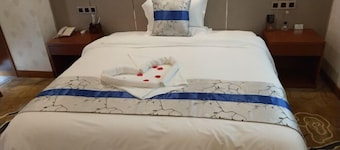 Fangyuan Hotel