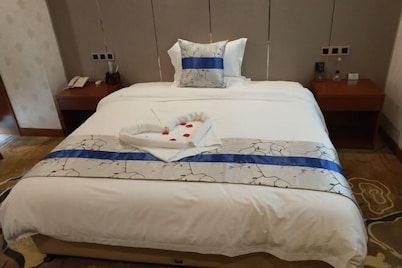 Fangyuan Hotel