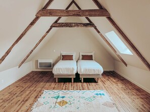 4 soverom, strykejern/-brett og wi-fi (inkludert)