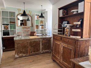 Pintu masuk interior