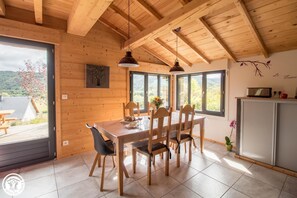 Dining - Le Fromenta - Chambon SUR LAC (CHAMBON SUR LAC)