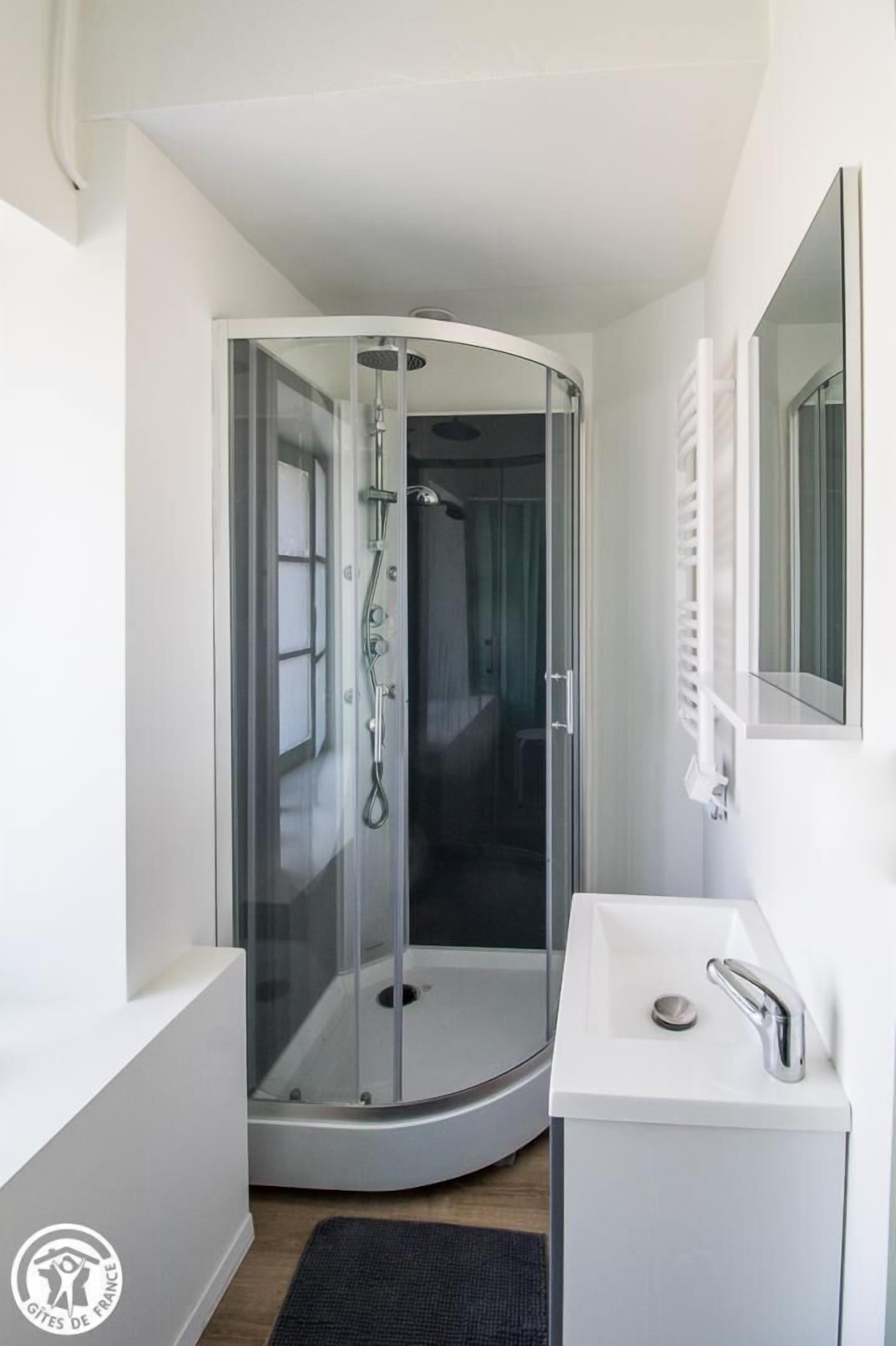 Bathtub