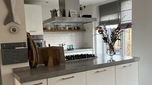 Uklassifisert bilde, 2 av 19, knapp