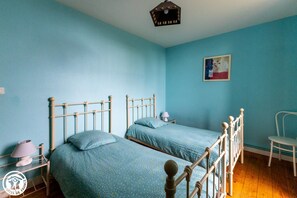 4 bedrooms