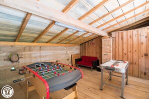 Games room - La Guillaumière - Bort-l'etang (BORT-L'ETANG)