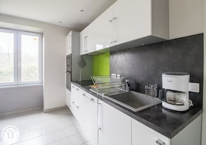 Fridge, microwave, oven, dishwasher