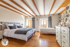 3 Schlafzimmer, kostenloses WLAN, Bettwäsche