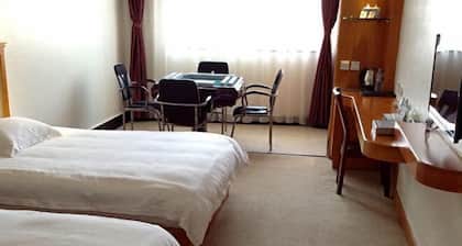 Yunti Hotel