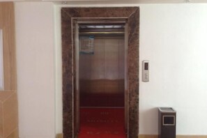 Interior - Yunti Hotel (Jinping)