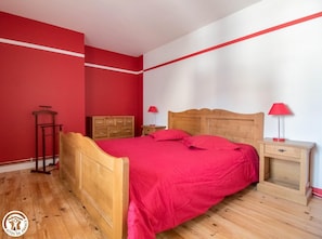 4 bedrooms, free WiFi
