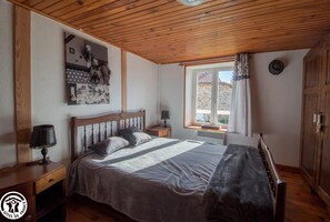 2 bedrooms, free WiFi