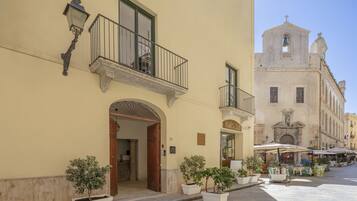 Facciata della struttura