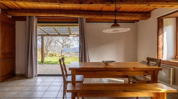 Dining - Gîte de Rouville - Marsac-en-livradois (MARSAC-EN-LIVRADOIS)