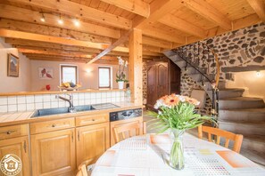 Interior - Chez le Cagnat - Chanat LA Mouteyre (CHANAT LA MOUTEYRE)