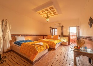Deluxe Double or Twin Room, 1 Bedroom, Mountain View | Bed sheets - Riad Rihana Tamlalte (Ait Sedrate Jbel El Soufla)